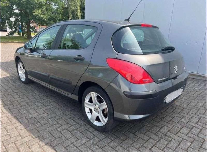 Gebraucht Peugeot 308 Filou 95 PS (69 kW) 2008 Grau Limousine