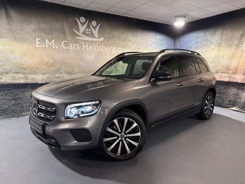 Gebraucht Mercedes GLB200 Night 150 PS (110 kW) 2023 Grau SUV