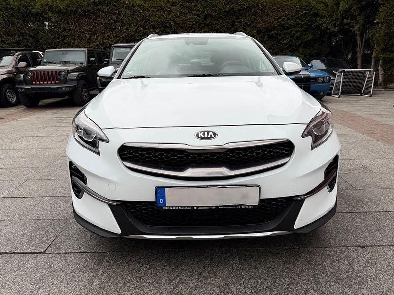 Gebraucht Kia XCeed Vision 136 PS (100 kW) 2021 Weiß SUV