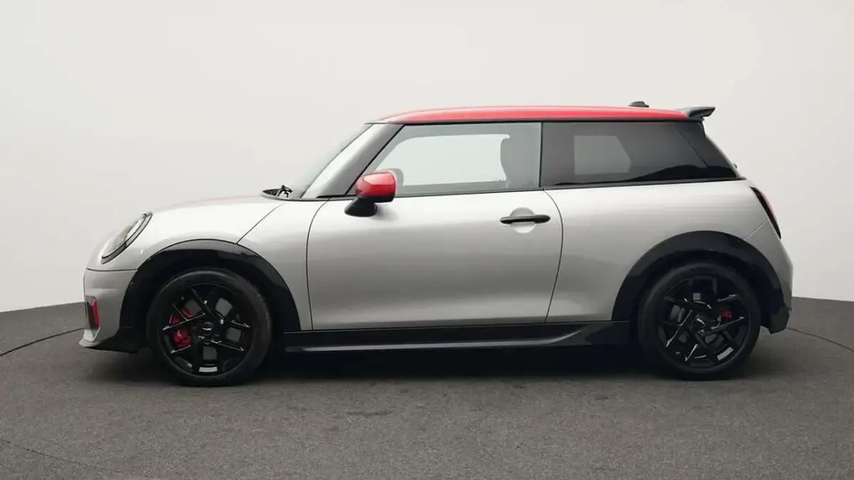Gebraucht Mini John Cooper Works 231 PS (169 kW) 2025 Grau Kleinwagen