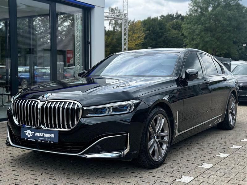 Schwarz Gebraucht 2022 BMW 730 Performance Limousine | 58.900 € (Etwas zu teuer) - Bild 1/4