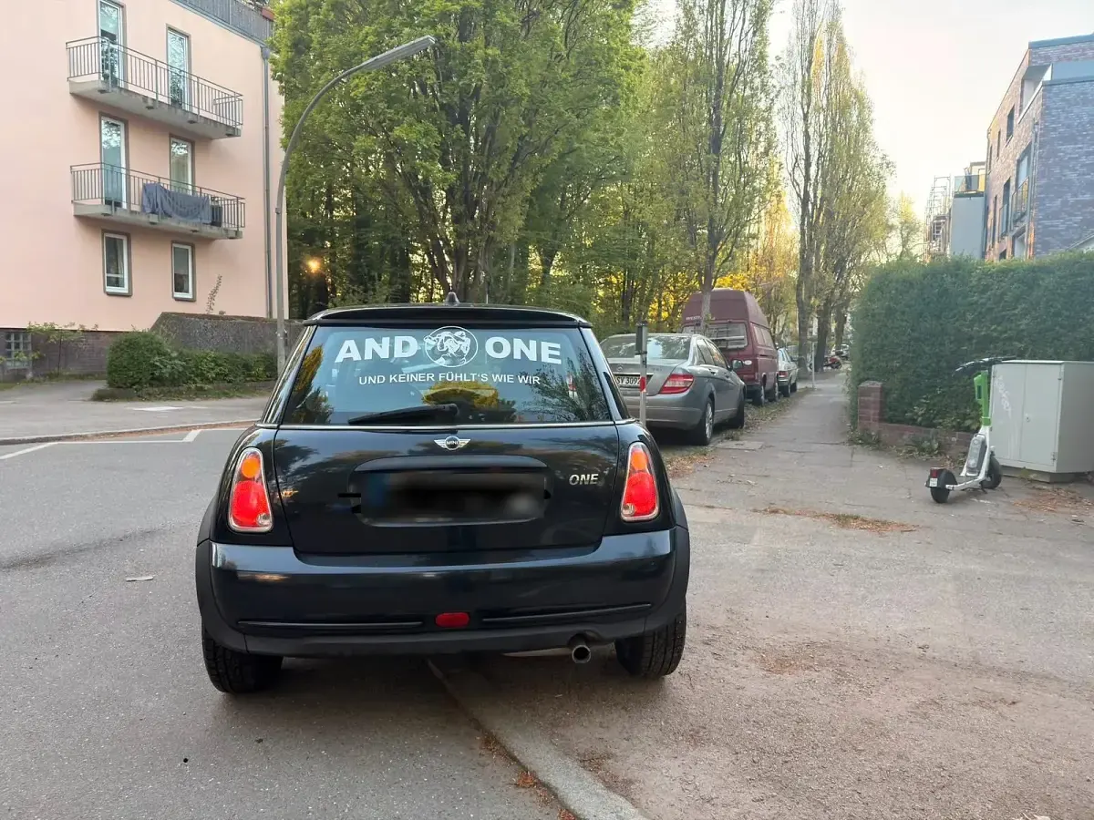 Usata Mini Cooper 90 CV (66 kW) 2006 Nero Utilitaria