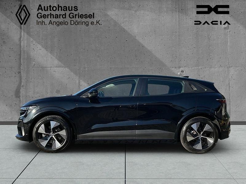 Używany Renault Megane E-Tech Equilibre 96 kW (131 KM) 2022 Czarny Sedan/Limuzyna