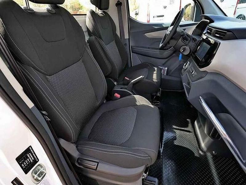 Gebraucht Maxus EV80 86 kW (118 PS) 2025 Andere Van