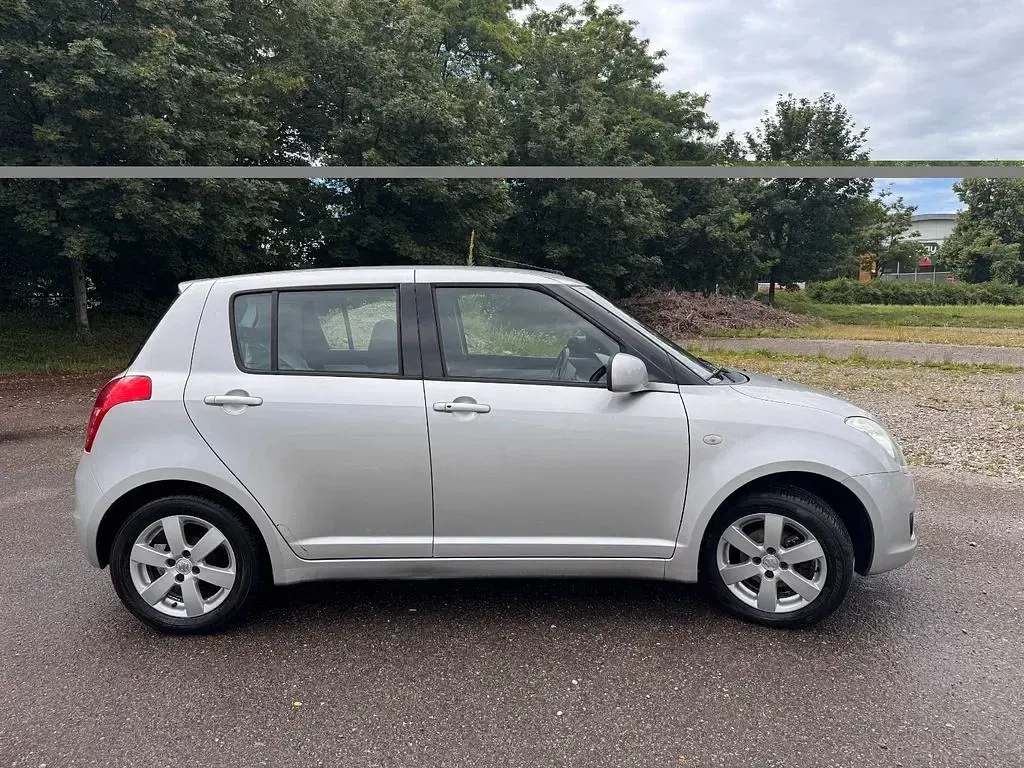 Gebraucht Suzuki Swift 92 PS (67 kW) 2009 Grau Kleinwagen