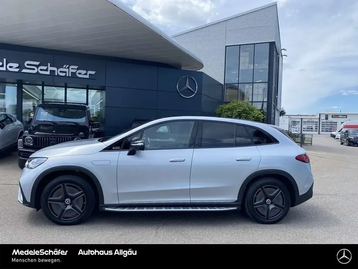 Gebraucht Mercedes EQE300 AMG 244 kW (333 PS) 2024 Hightechsilber (metallic) SUV