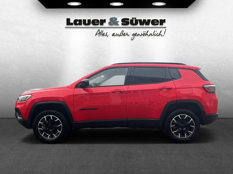 Gebraucht Jeep Compass 241 PS (177 kW) 2024 Rot SUV