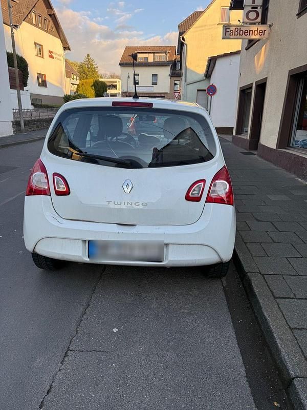 Second-hand Renault Twingo Dynamique 75 CP (55 kW) 2012 Alb Hatchback
