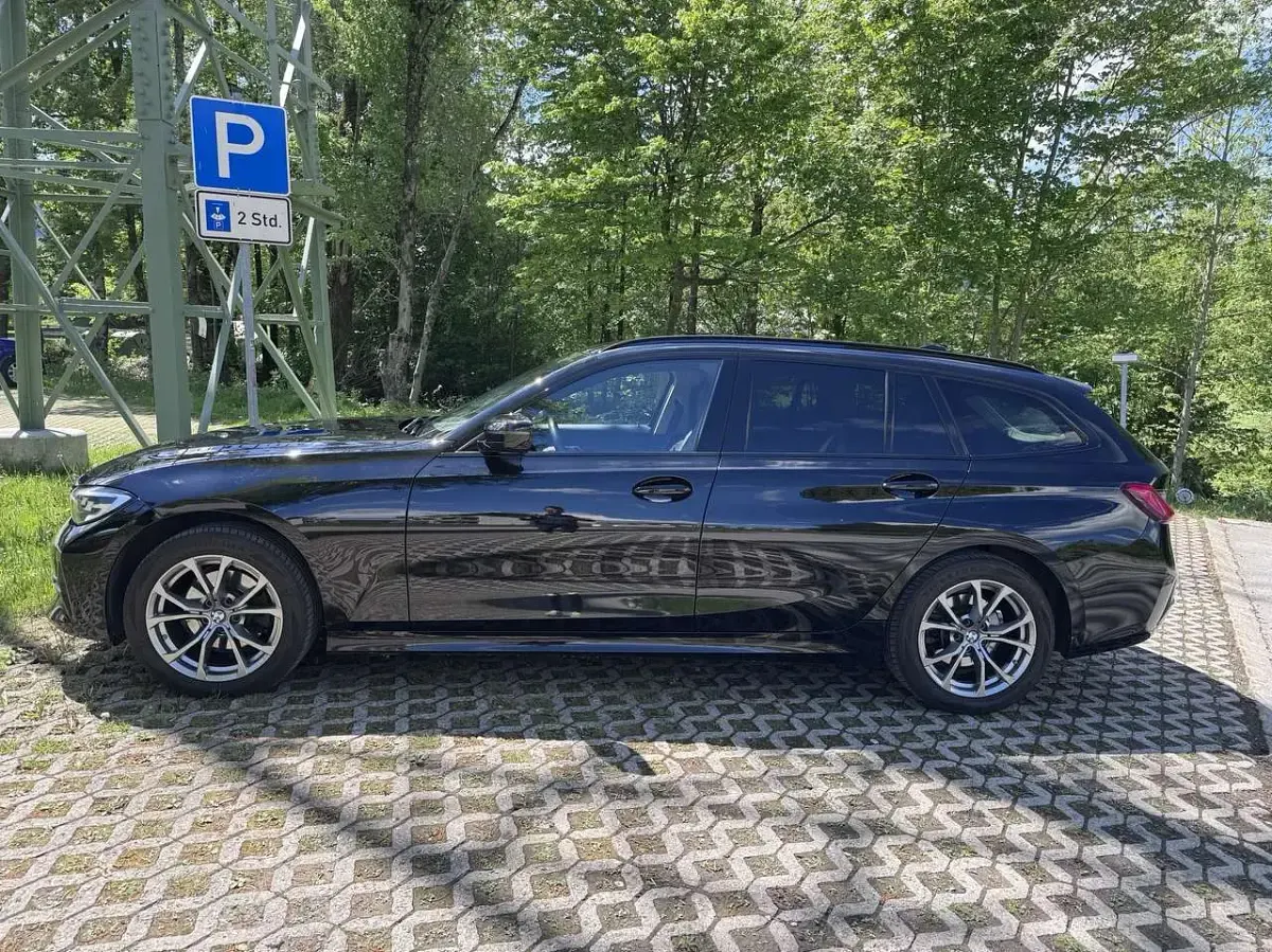 Gebraucht BMW 320 Shadowline 190 PS (139 kW) 2021 Schwarz Kombi
