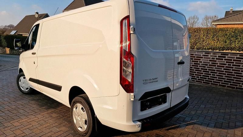 Gebraucht Ford Transit Custom 107 PS (78 kW) 2020 Weiß Pickup