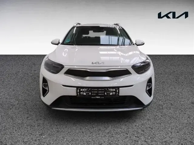 Gebraucht Kia Stonic Vision 101 PS (74 kW) 2024 Schneeweiß SUV
