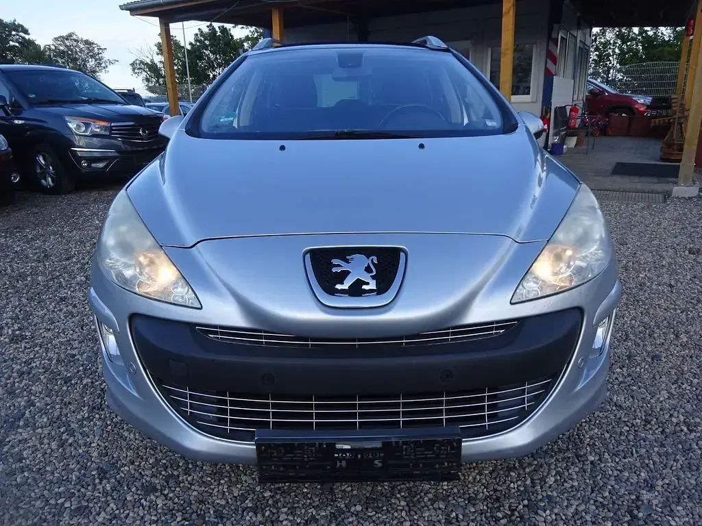 Gebraucht Peugeot 308 SW Platinum 120 PS (88 kW) 2011 Grau Kombi