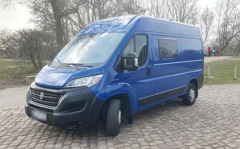 Gebraucht Fiat Ducato 131 PS (96 kW) 2018 Blau Van