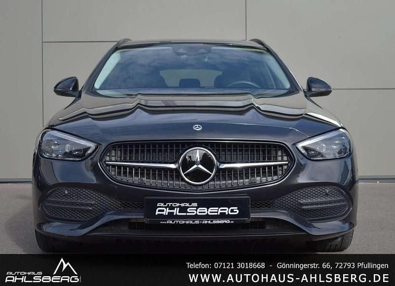 Gebraucht Mercedes C300 Night 265 PS (194 kW) 2021 Grafitgrau  metalliclack Kombi