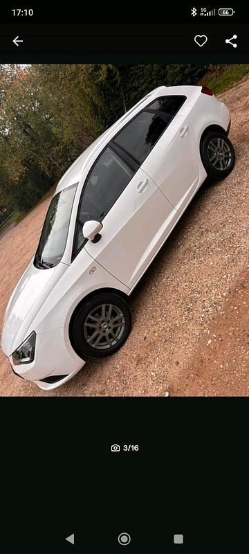 Weiß Gebraucht 2016 Seat Ibiza ST Kombi | 6.499 € (Fairer Preis) - Bild 1/4