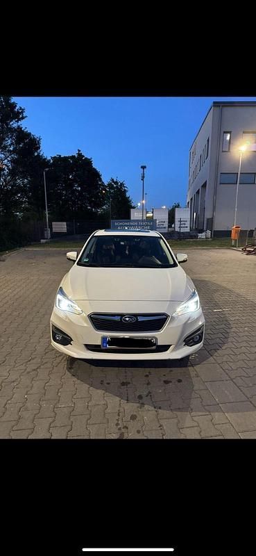 Weiß Gebraucht 2019 Subaru Impreza Limousine | 13.500 € (Fairer Preis) - Bild 1/4