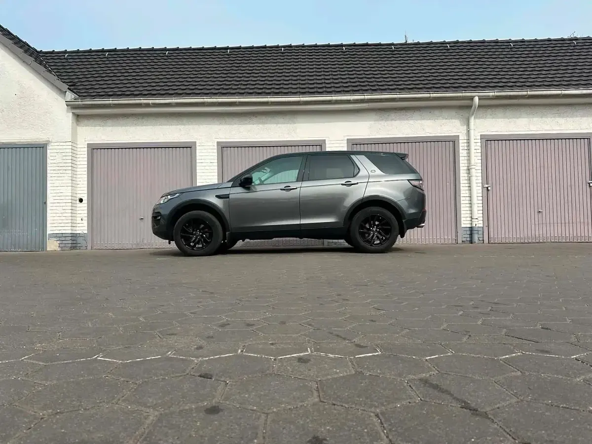 Gebraucht Land Rover Discovery Sport 180 PS (132 kW) 2016 Grau SUV