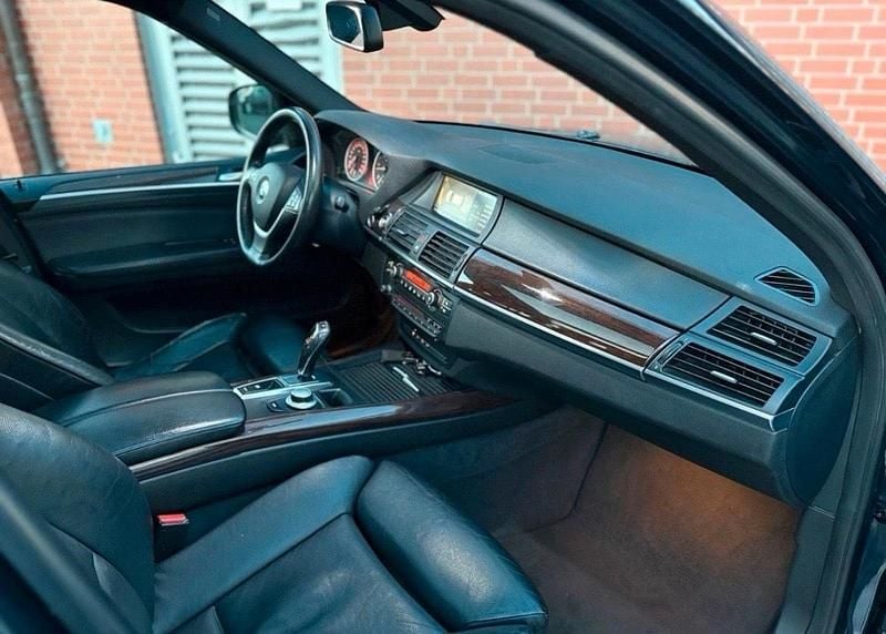 Gebraucht BMW X5 235 PS (172 kW) 2009 Blau SUV