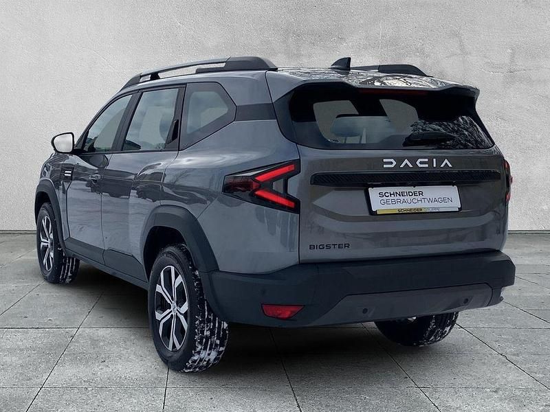 Gebraucht Dacia Bigster Expression 140 PS (102 kW) 2025 Grau SUV