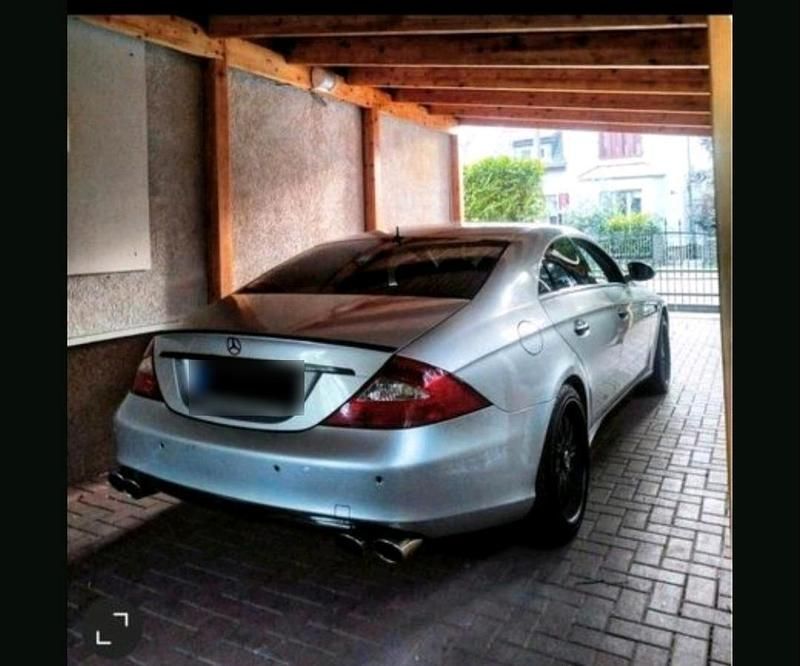 Używany Mercedes CLS350 272 KM (200 kW) 2004 Srebrny Sedan/Limuzyna