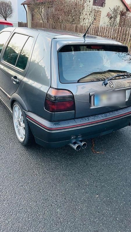 Gebraucht VW Golf III GTI 116 PS (85 kW) 1994 Grau Limousine