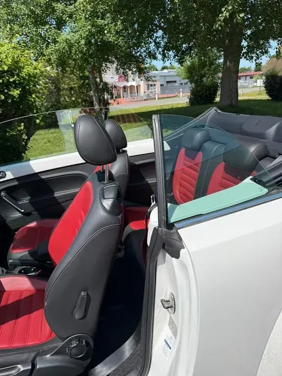 Gebraucht VW Beetle Cup 160 PS (117 kW) 2015 Weiß Kleinwagen