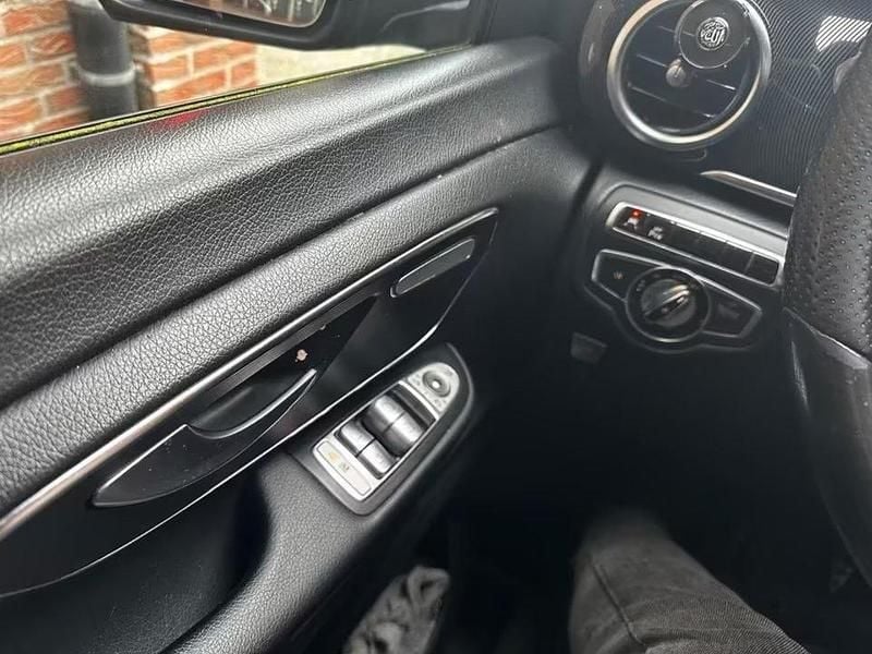 Gebraucht Mercedes V250 190 PS (139 kW) 2015 Blau Van / Kleinbus