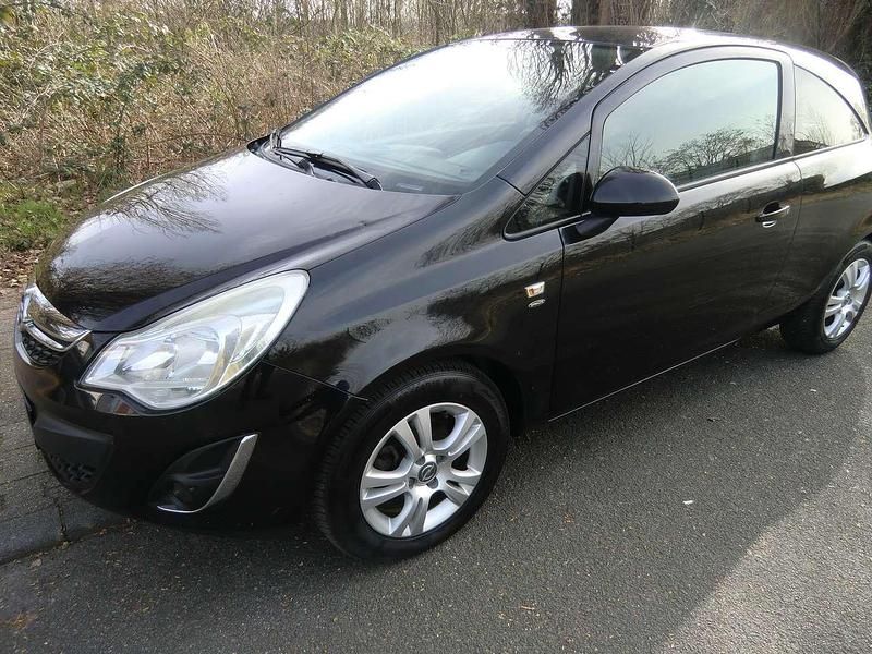 Gebraucht Opel Corsa Satellite 69 PS (50 kW) 2011 Saphirschwarz mineraleffekt Kleinwagen