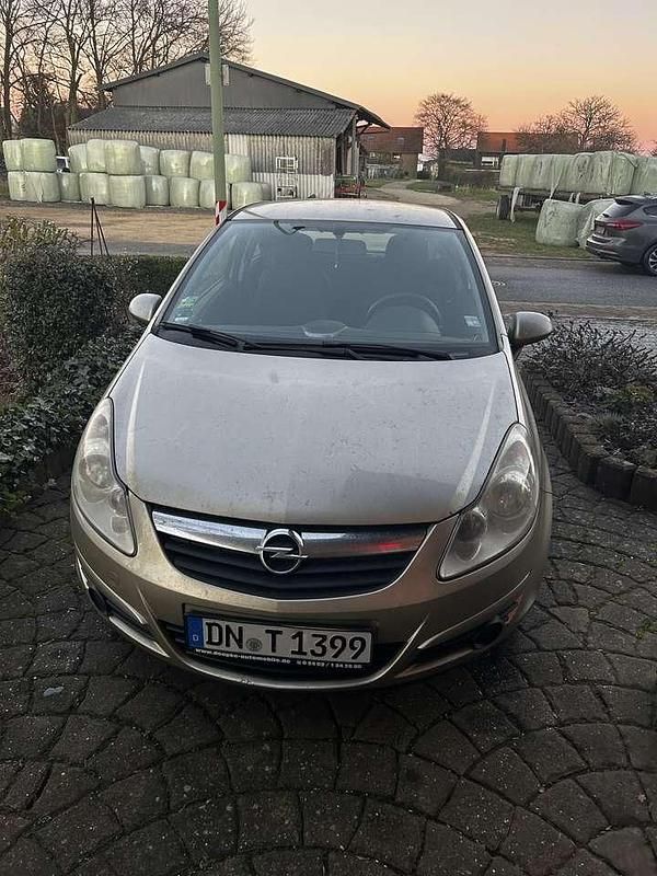 Gebraucht Opel Corsa Edition 80 PS (58 kW) 2007 Gold Kleinwagen