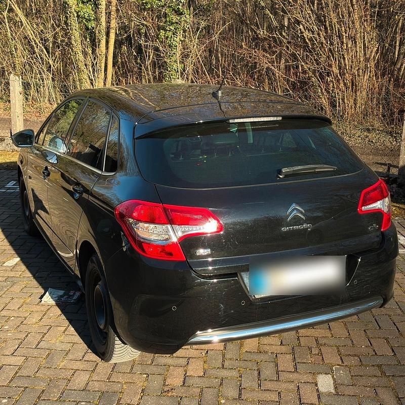 Gebraucht Citroën C4 Exclusive 111 PS (81 kW) 2011 Schwarz Limousine