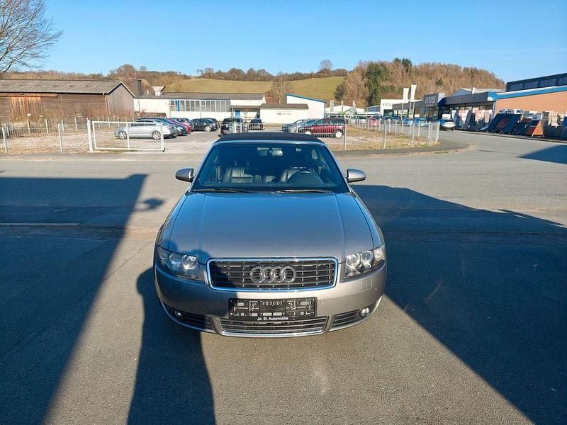 Gebraucht Audi A4 Cabriolet Comfort 163 PS (119 kW) 2003 Grau Cabrio