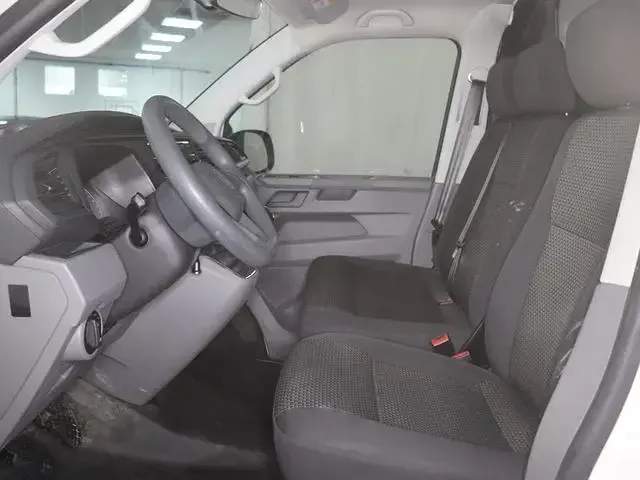 Gebraucht VW Transporter 110 PS (80 kW) 2023 Van