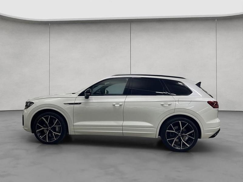 Gebraucht VW Touareg R 462 PS (339 kW) 2021 Oryxwhite perlmutteffekt SUV