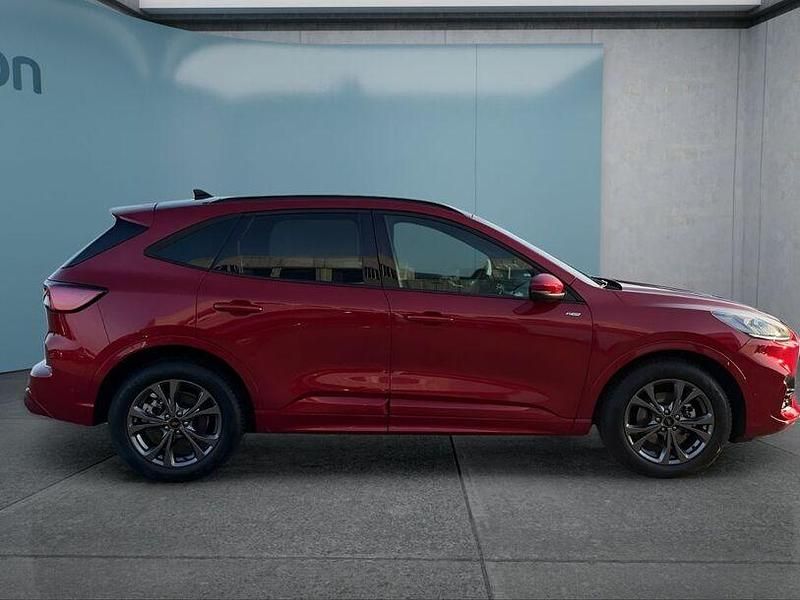 Gebraucht Ford Kuga ST-Line X 150 PS (110 kW) 2023 Rot SUV