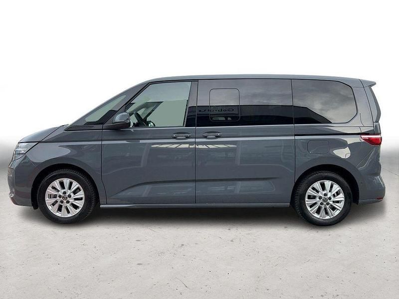 Gebraucht VW Multivan Basis 150 PS (110 kW) 2024 Grau Van