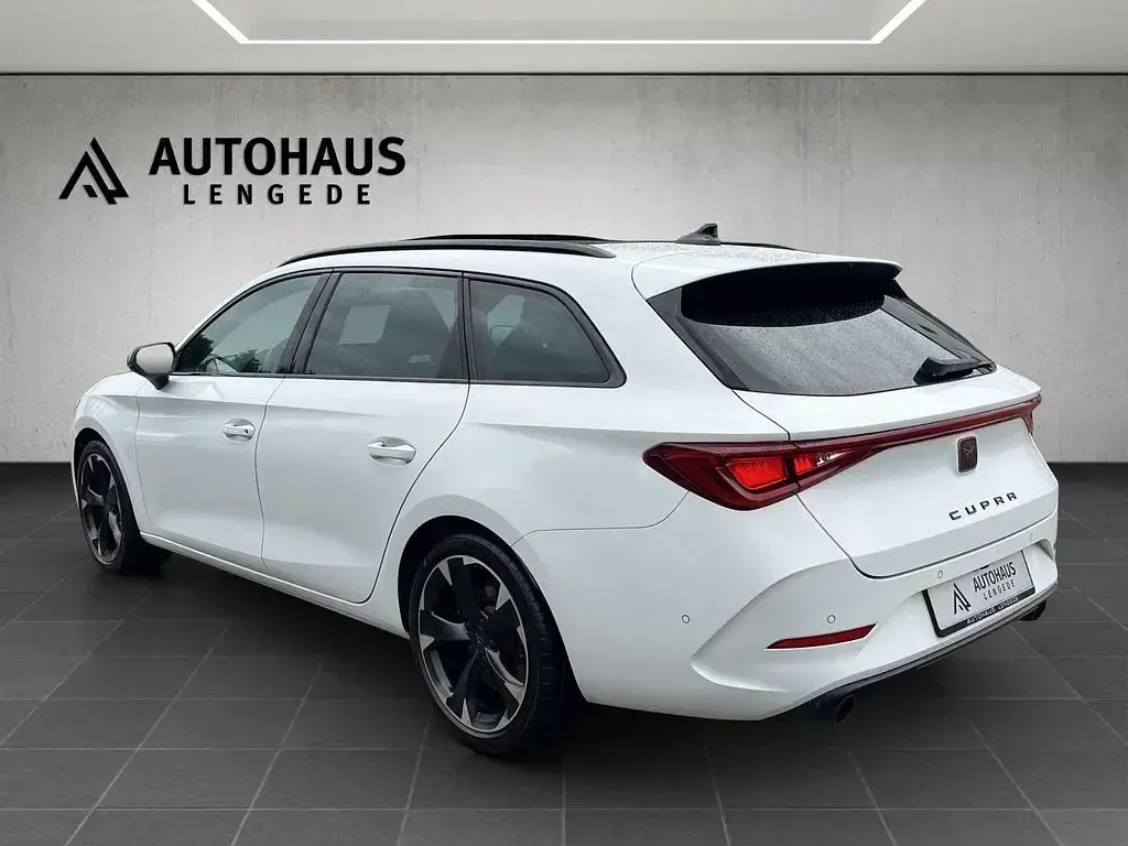 Gebraucht Cupra Leon 300 PS (220 kW) 2023 Weiß Limousine