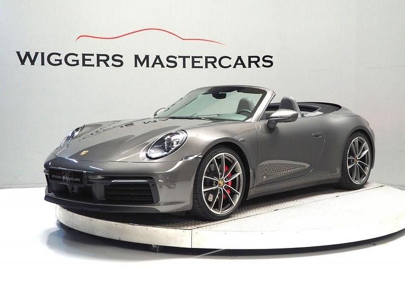 Grau Gebraucht 2019 Porsche 911 Carrera 4S Cabriolet Cabrio | 144.850 € - Bild 1/4