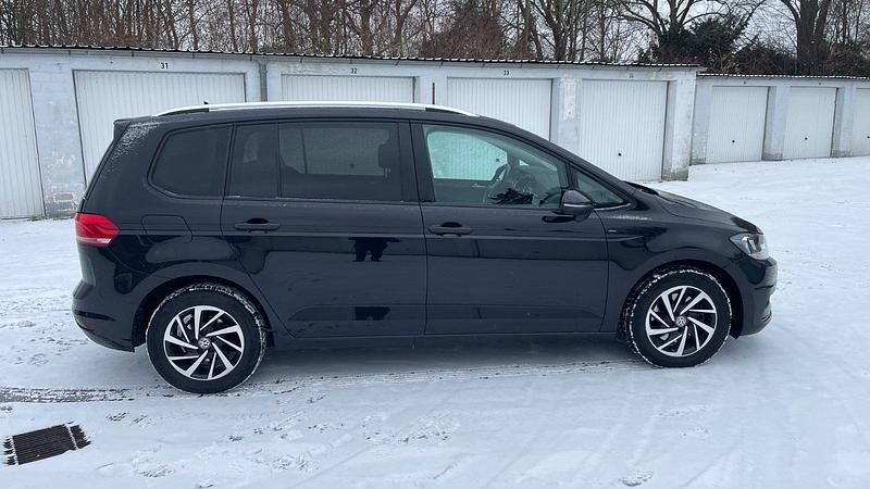 Schwarz Gebraucht 2019 VW Touran Van / Kleinbus | 19.499 € (Fairer Preis) - Bild 1/4