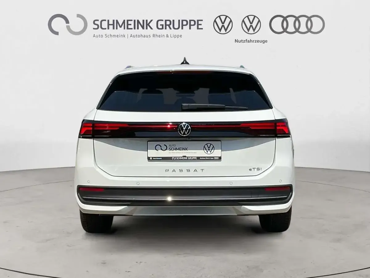 Neu VW Passat Business 150 PS (110 kW) 2026 Pure white Kombi