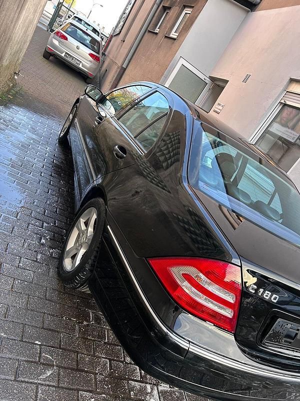 Gebraucht Mercedes C180 143 PS (105 kW) 2006 Schwarz Limousine