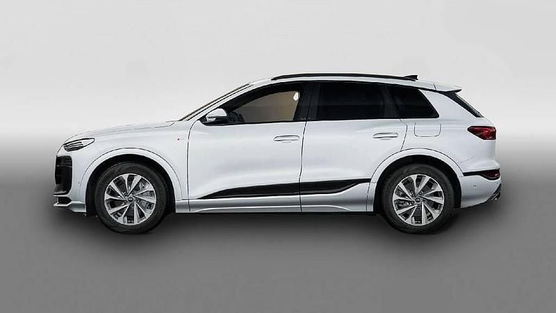 Używany Audi A6 e-tron S-Line 284 kW (387 KM) 2025 Biały SUV