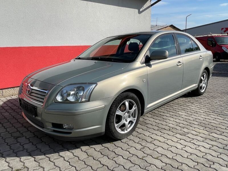 Gebraucht Toyota Avensis Sol 129 PS (94 kW) 2003 Silber Limousine