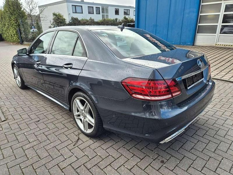 Gebraucht Mercedes E400 AMG line 333 PS (244 kW) 2015 Grau Limousine