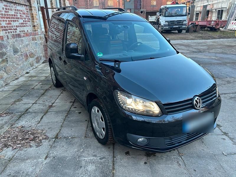Gebraucht VW Caddy 140 PS (102 kW) 2013 Schwarz Van / Kleinbus