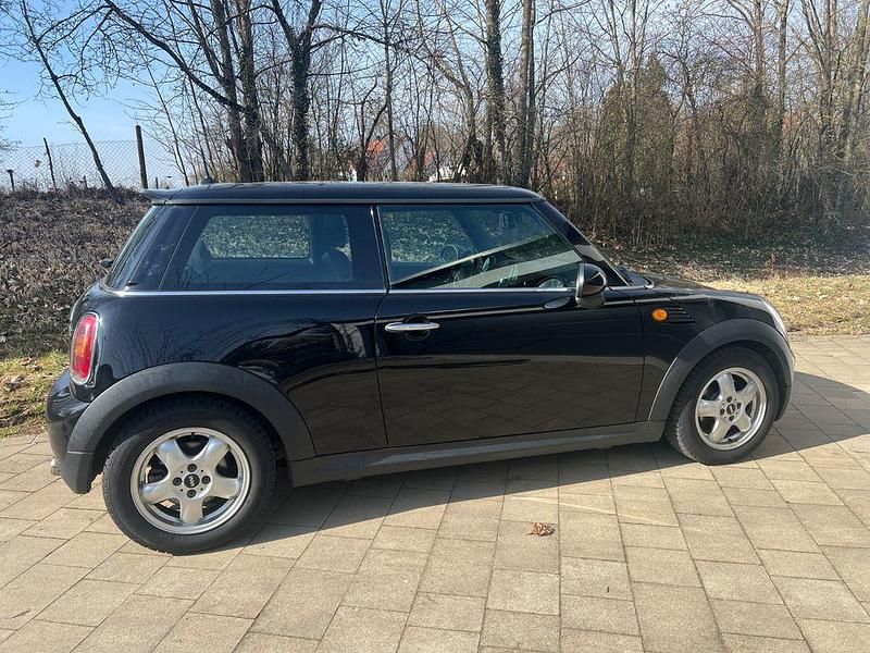 Gebraucht Mini Cooper 120 PS (88 kW) 2009 Schwarz Kleinwagen