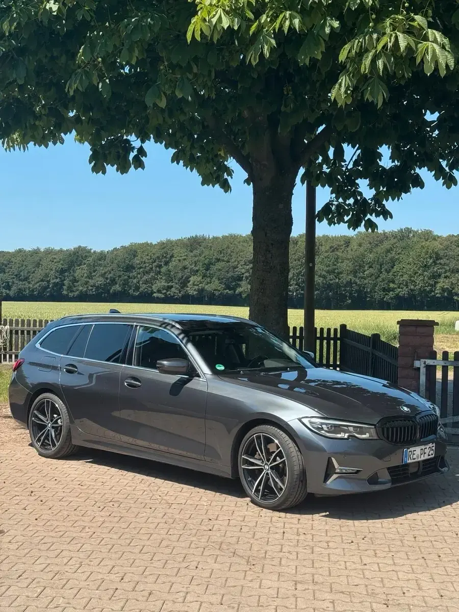 Gebraucht BMW 330 Luxury Line 265 PS (194 kW) 2020 Grau Kombi