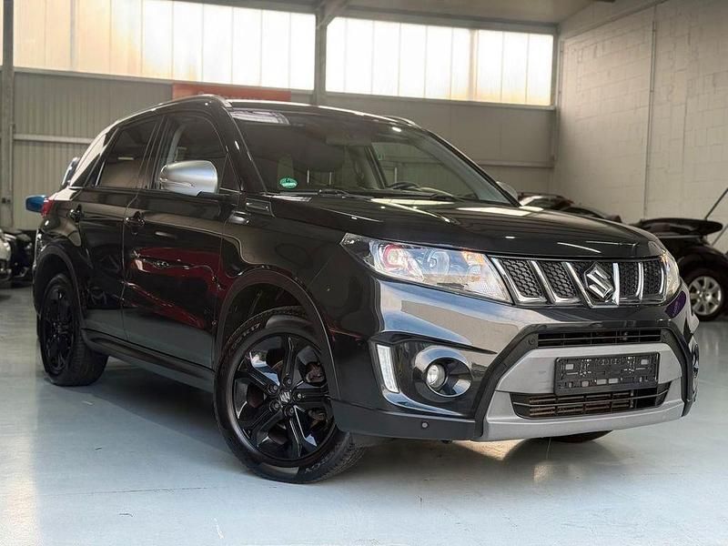 Gebraucht Suzuki Vitara 140 PS (102 kW) 2016 Schwarz SUV