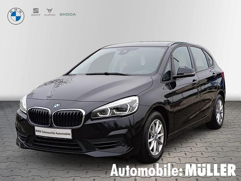 Black sapphire metallic Gebraucht 2020 BMW 218 Active Tourer Advantage Van / Kleinbus | 19.190 € (Fairer Preis) - Bild 1/4