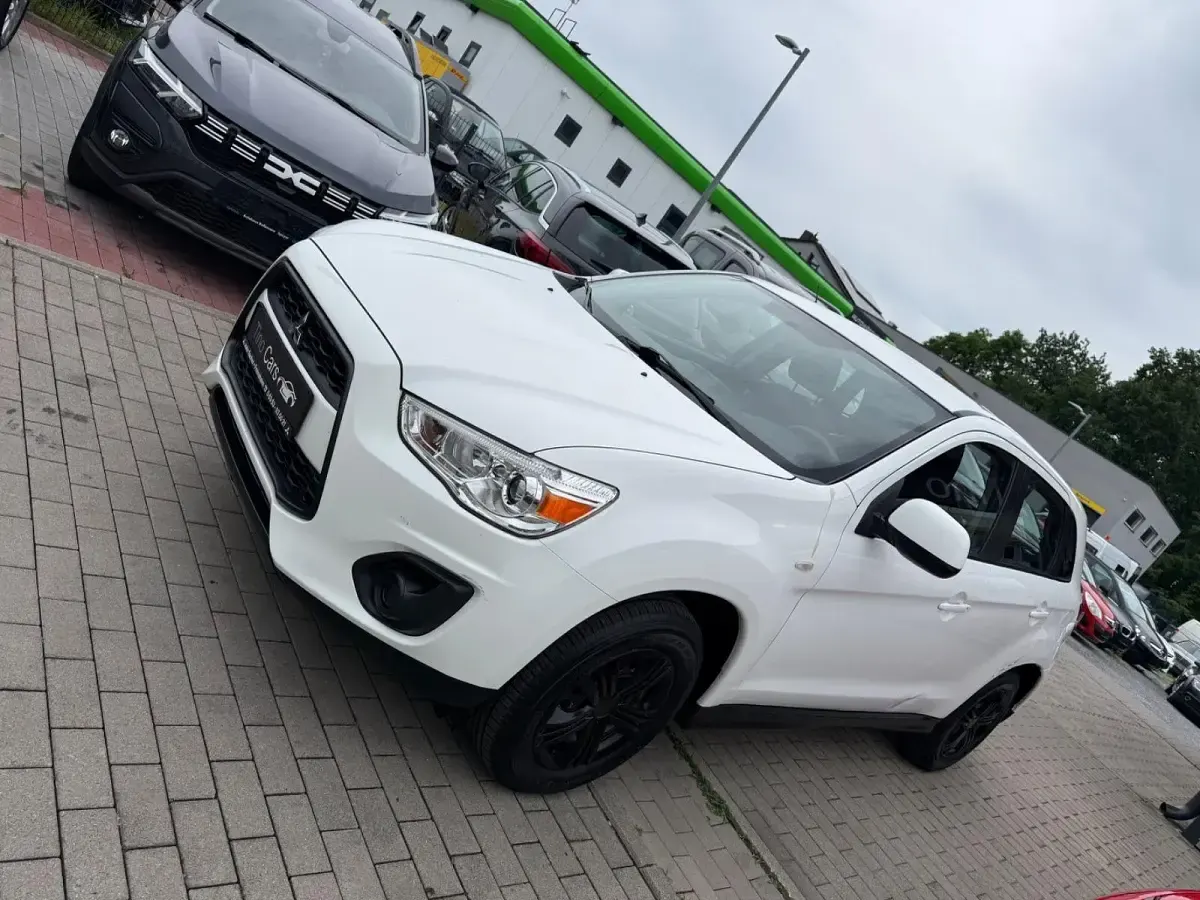 Gebraucht Mitsubishi ASX Basis 117 PS (86 kW) 2014 Weiß SUV
