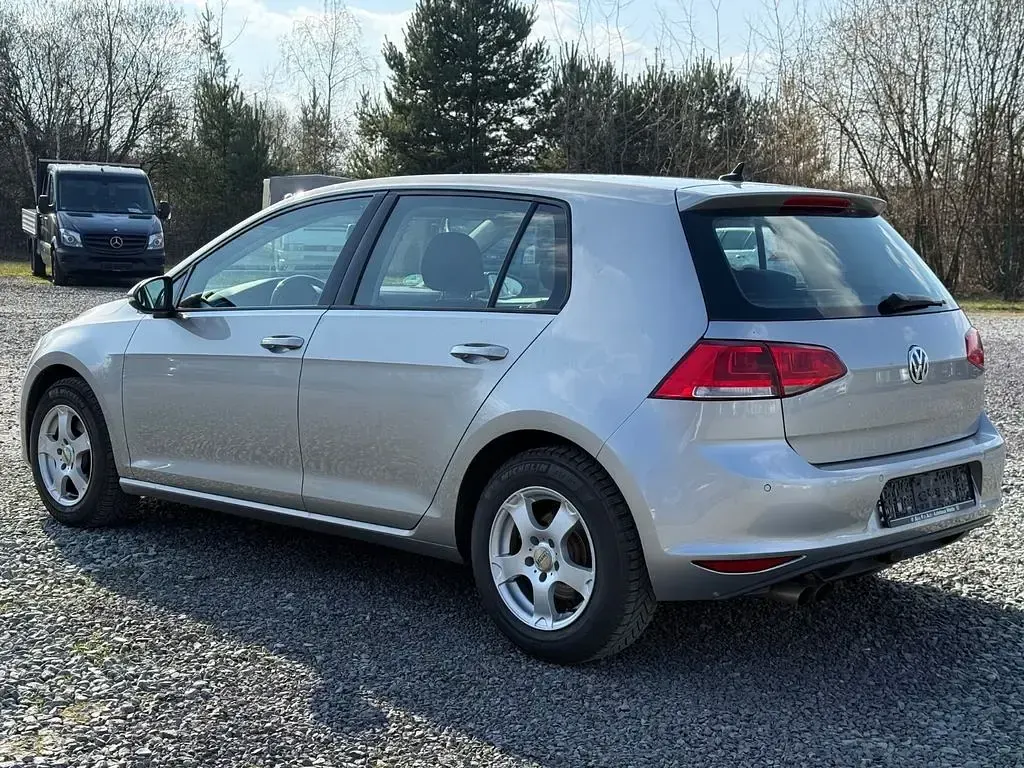 Second-hand VW Golf VII Comfortline 150 CP (110 kW) 2013 Argintiu Berlinǎ